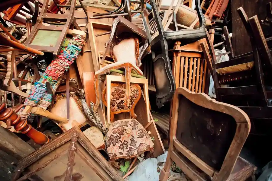 How Junk Furniture Removal Helps Create More Living Space Graham, NC How Junk Furniture Removal Helps Create More Living Space Graham, NC